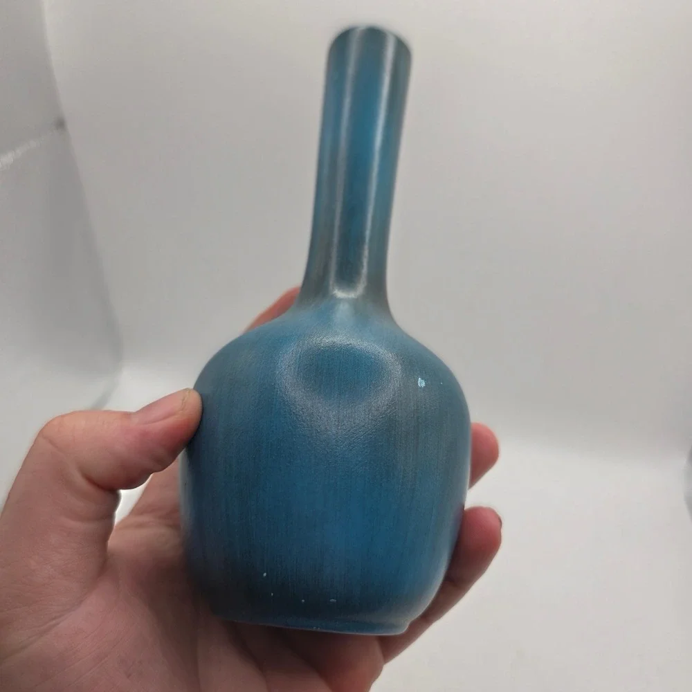 Vintage Royal Haeger Blue Teal Long Neck Vase MCM Mid Century Art Pottery USA